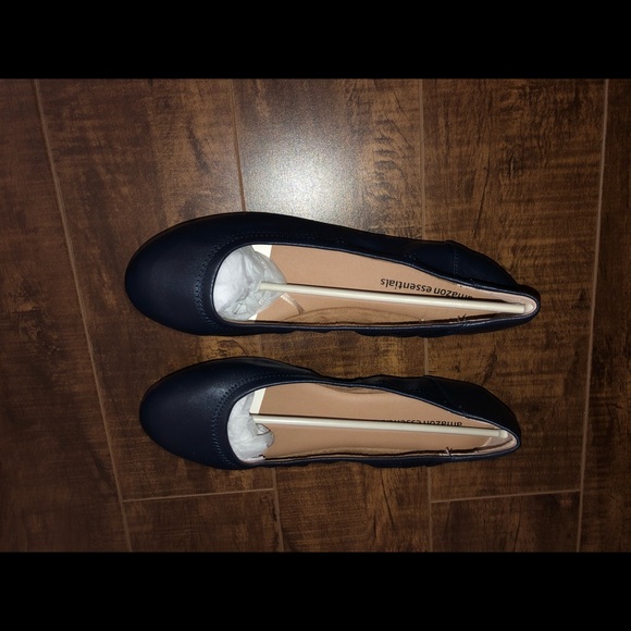 3/15 Amazon essentials flats size 9 NWT - Picture 4 of 7